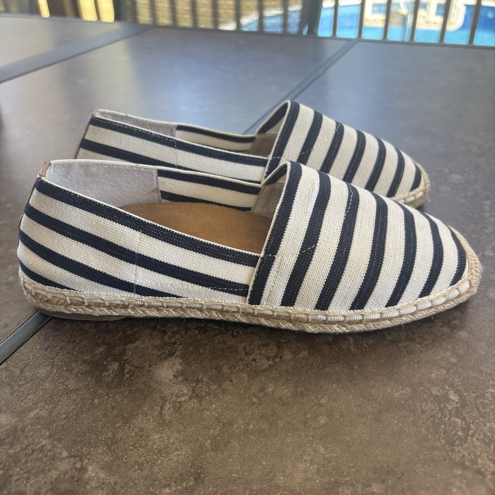 Vionic Valeri Blue & White Striped Canvas Espadrille Slip-On Round Toe Flats 8.5